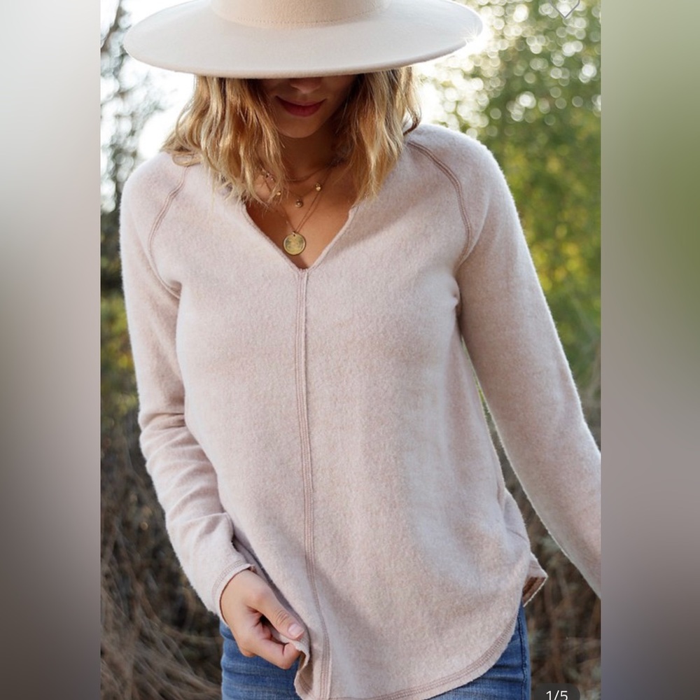 Soft V neck top